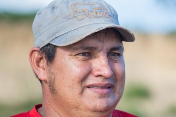 Alejandro Ribero lebt im Grenzort Tres Bocas vom Benzinschmuggel..