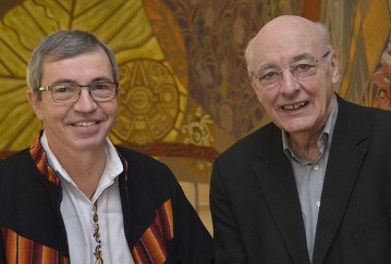 Pater Michael Heinz SVD (links) folgt Prälat Bernd Klaschka als Hauptgeschäftsführer des Lateinamerika-Hilfswerks Adveniat nach. 