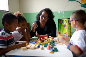 Suanny Martins im Projekt Escolinha do Amor (Stadtteil Acari), an dem sie als Kind teilnahm
