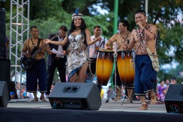 Musikfestival mit indigenen Gruppen