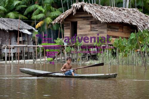 ADV_8052 Umwelverschmutzung,Abholzung,Migration-Padre José Paolo Cardoso erzählt von seiner schwierigen Arbeit im Amazonasgebiet.