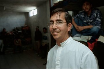 Pde. Maurino Salas Gamez in seinem Rehabilitationszentrum in Tanquecito
Reportage: "Der Padre und die schweren Jungs"
Saltillo, Mexiko, 27.02. 2006
