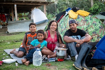 Luisa Fernanda Cano (34) mit Familie, Provoncia de Darién, Panama